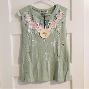 NWT Honey Sucker Sz M Layering Ready for Spring